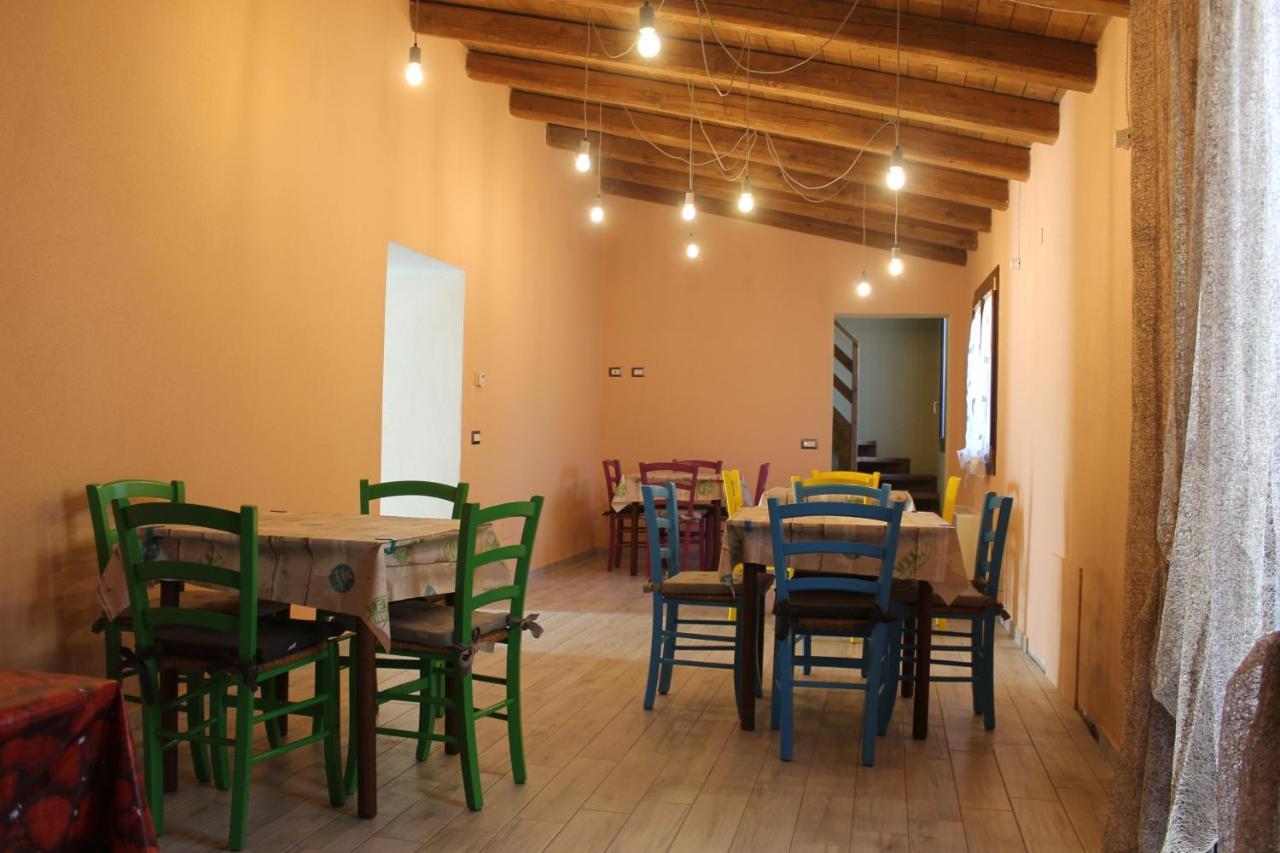 Sa Domu Beccia B&B Uras Kültér fotó