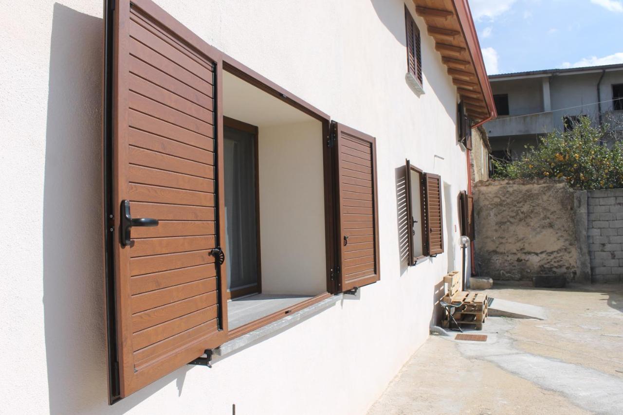 Sa Domu Beccia B&B Uras Kültér fotó